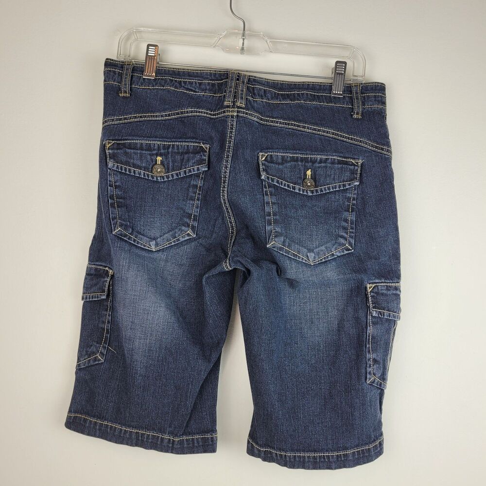 Route 66 Women's dark denim Bermuda cargo shorts Mid Rise Sz 7/8 casual summer - Picture 2 of 10